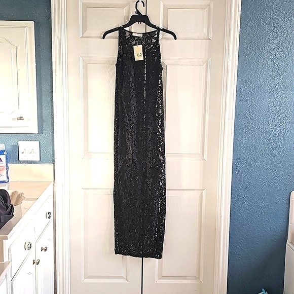 NWT Forever Rose Couture Black Long Lace/Crotchet Dress. XL - Picture 12 of 12